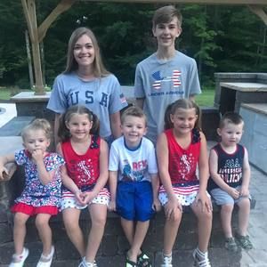 Meet your Posher, Debi